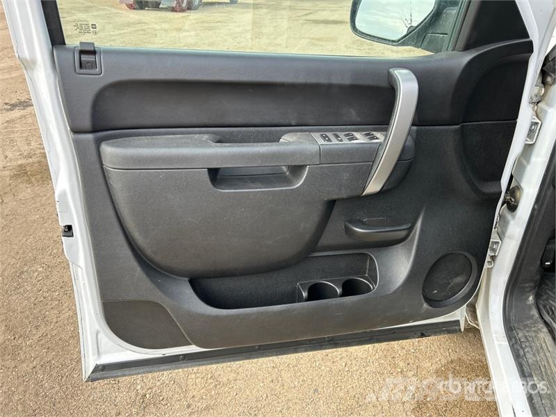Chevrolet 1500 LT 4x4 Extended Cab Pickup Muu