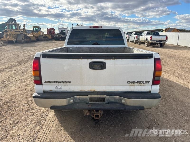 Chevrolet 1500 LT 4x4 Extended Cab Pickup Ostalo