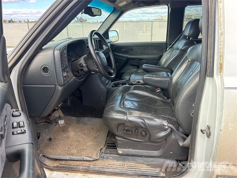Chevrolet 1500 LT 4x4 Extended Cab Pickup Ostalo