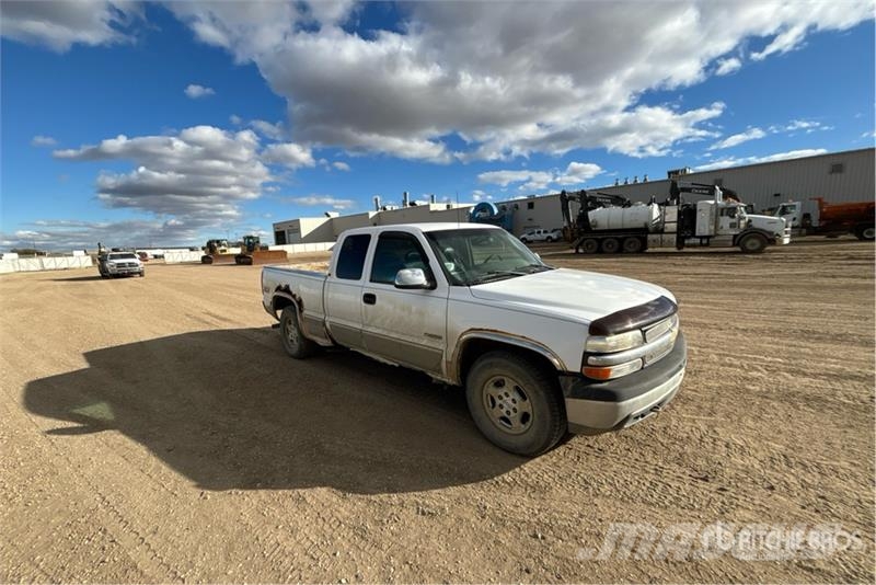 Chevrolet 1500 LT 4x4 Extended Cab Pickup Ostalo