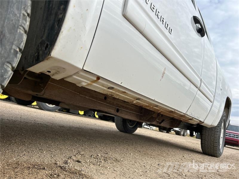 Chevrolet 1500 LT 4x4 Extended Cab Pickup Muu