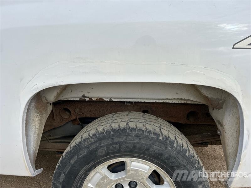 Chevrolet 1500 LT 4x4 Extended Cab Pickup Muu