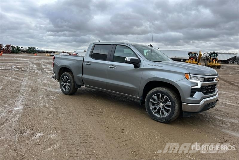 Chevrolet 1500 Silverado 4x4 Crew Cab Pickup Andre