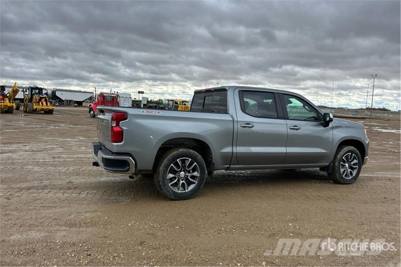 Chevrolet 1500 Silverado 4x4 Crew Cab Pickup Andre