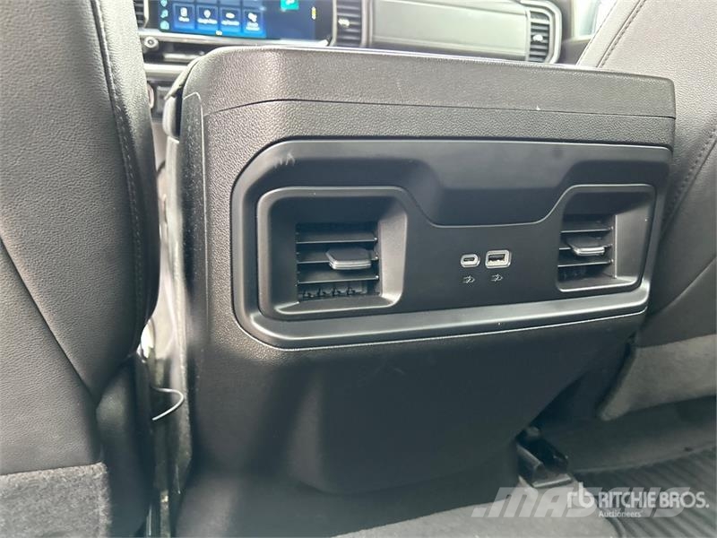 Chevrolet 1500 Silverado 4x4 Crew Cab Pickup Andre