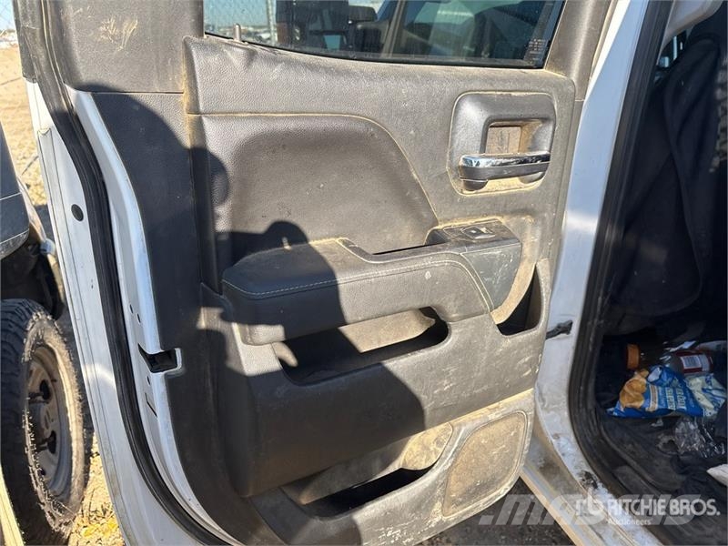 Chevrolet 2500 LT 4x4 Extended Cab Pickup (Inoperable) Övriga bilar