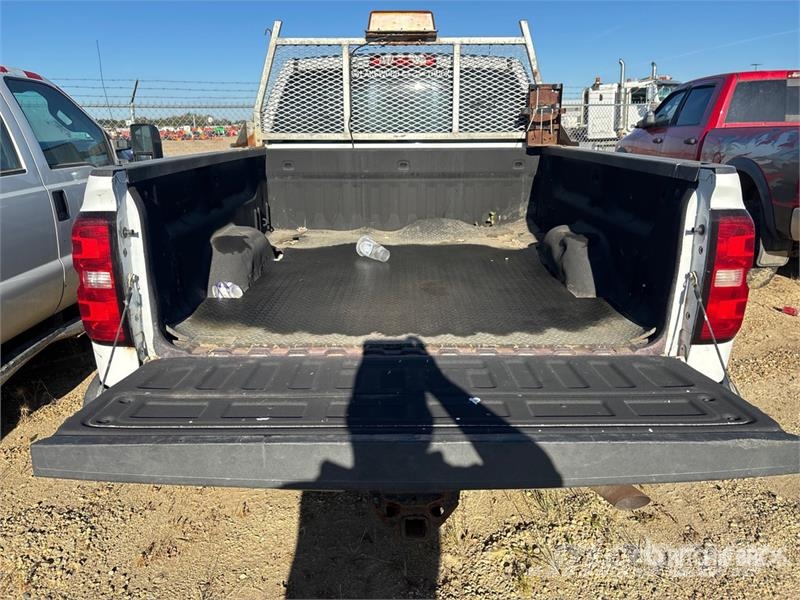Chevrolet 2500 LT 4x4 Extended Cab Pickup (Inoperable) Övriga bilar
