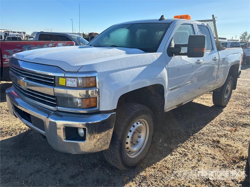 Chevrolet 2500 LT 4x4 Extended Cab Pickup (Inoperable) Övriga bilar