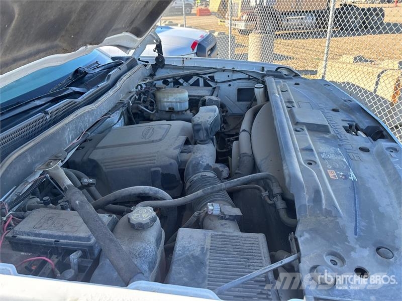 Chevrolet 2500 LT 4x4 Extended Cab Pickup (Inoperable) Övriga bilar