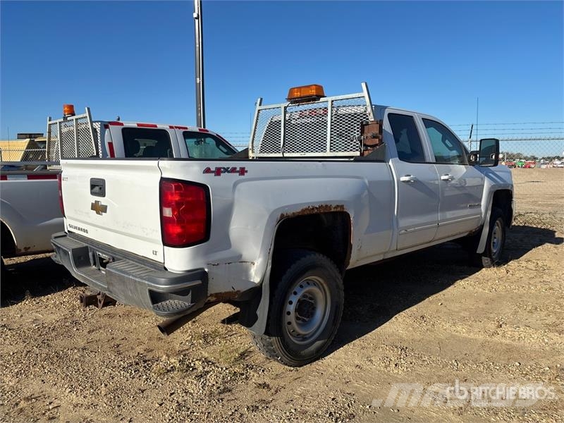 Chevrolet 2500 LT 4x4 Extended Cab Pickup (Inoperable) Övriga bilar