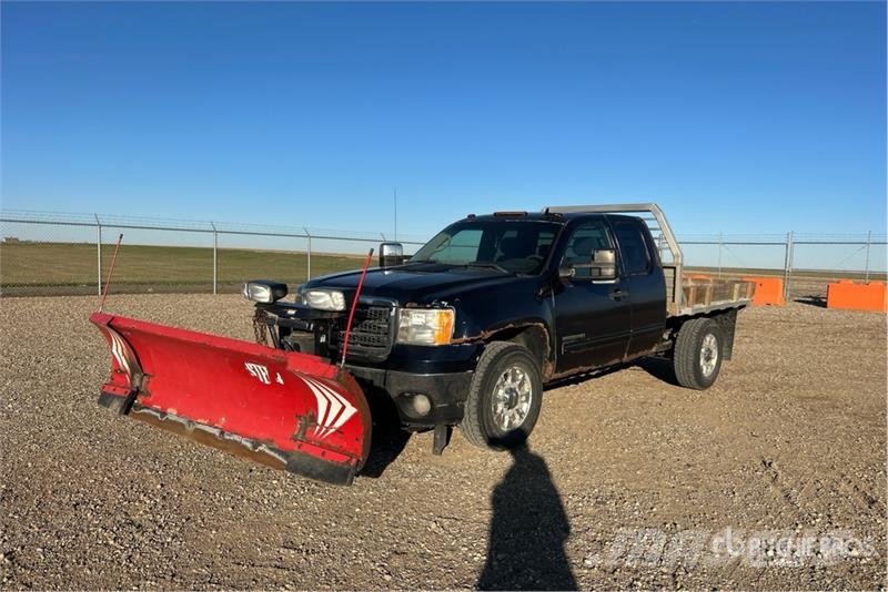 Chevrolet 2500HD 4x4 Extended Cab Flatbed Truck Kamioni sa otvorenim sandukom