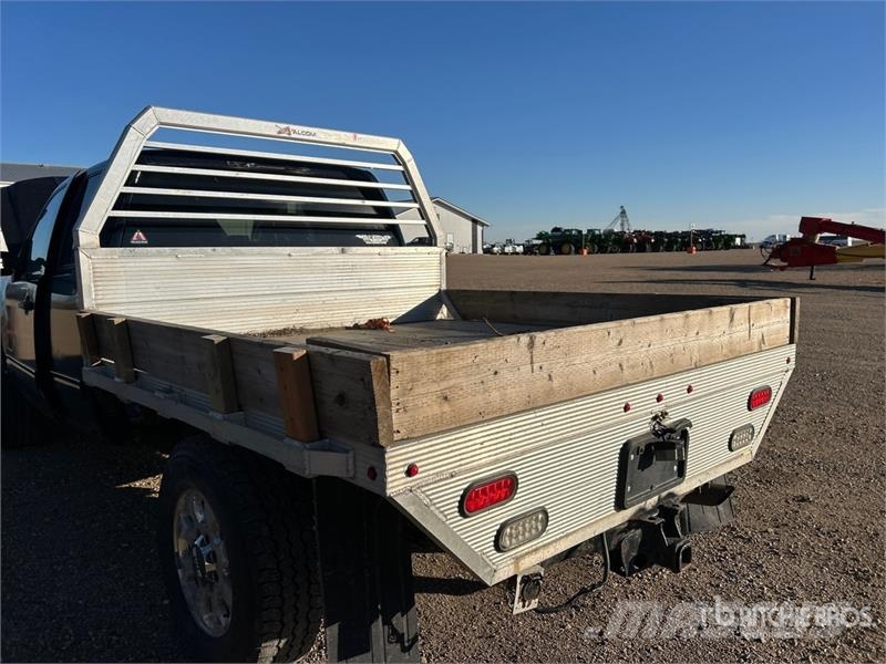 Chevrolet 2500HD 4x4 Extended Cab Flatbed Truck Kamioni sa otvorenim sandukom