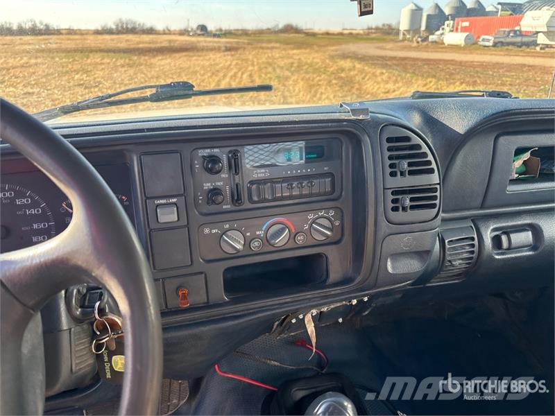 Chevrolet 3500 Madelautod