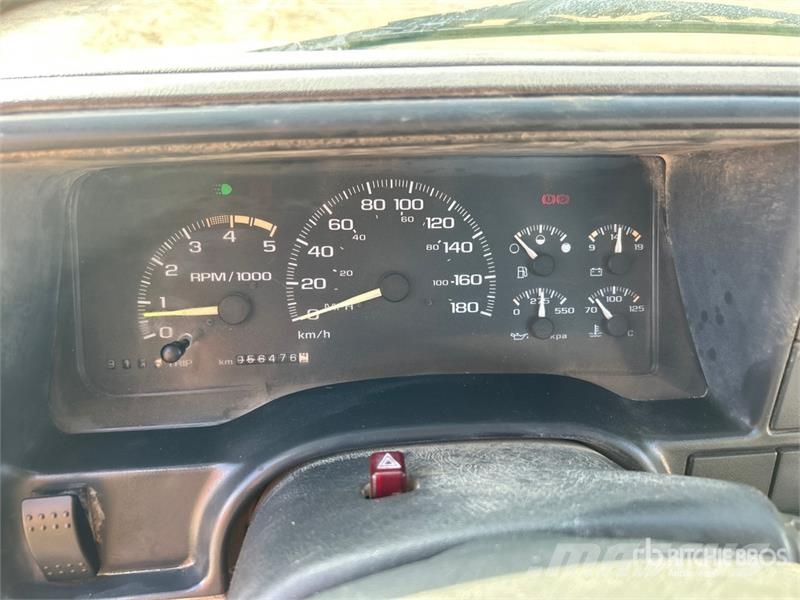 Chevrolet 3500 Platformos/ Pakrovimas iš šono