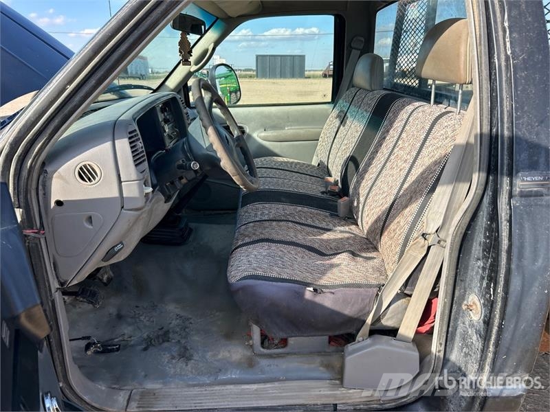 Chevrolet 3500 Platformos/ Pakrovimas iš šono