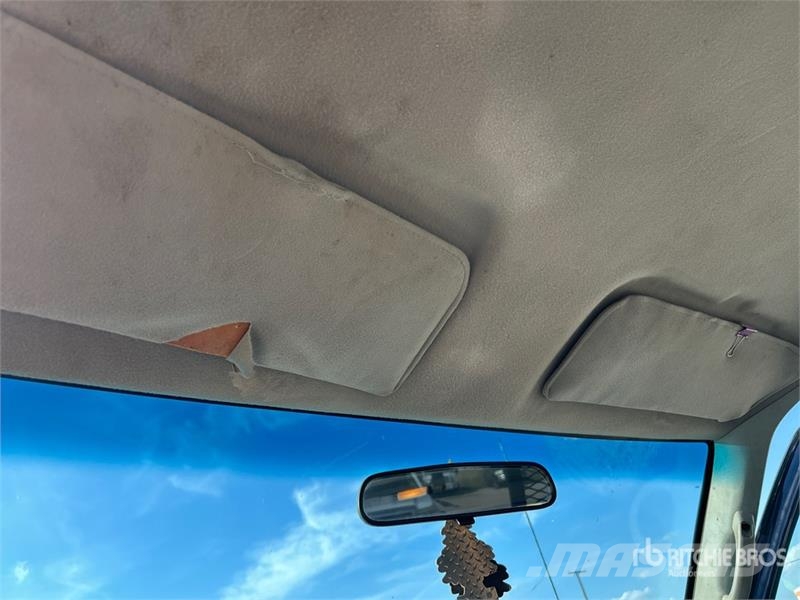 Chevrolet 3500 Platformos/ Pakrovimas iš šono