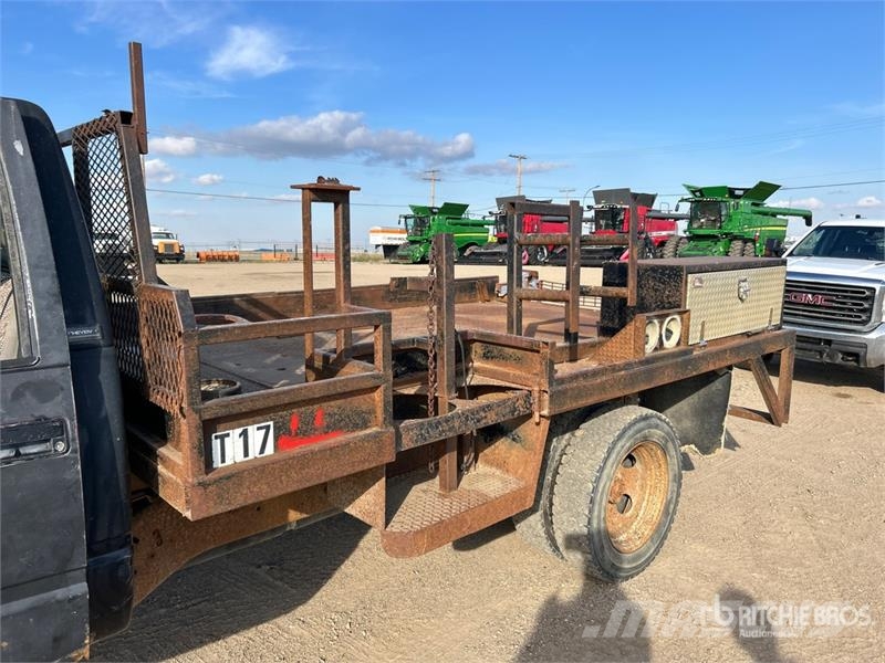 Chevrolet 3500 Platformos/ Pakrovimas iš šono