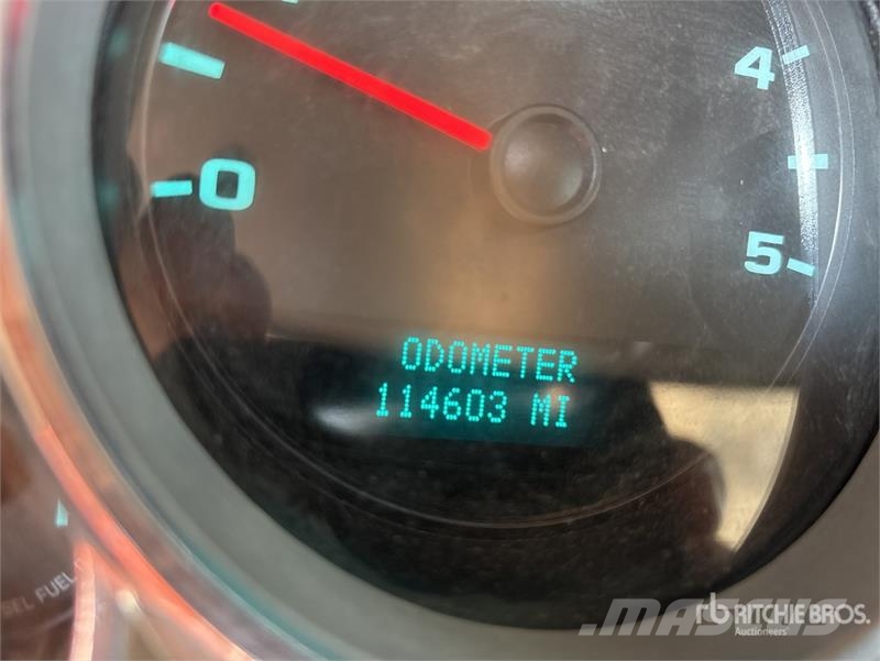 Chevrolet 3500 HD 4x4 Crew Cab Pickup Other