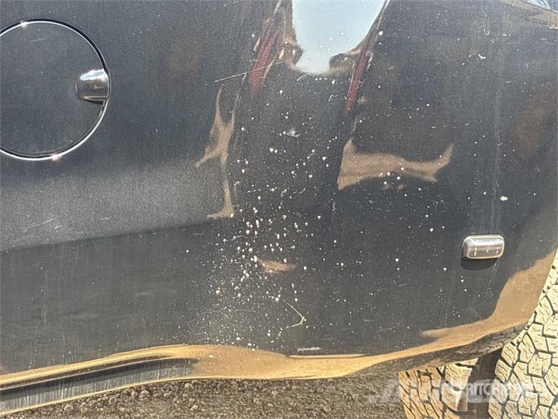 Chevrolet 3500 HD 4x4 Crew Cab Pickup Autre fourgon / utilitaire