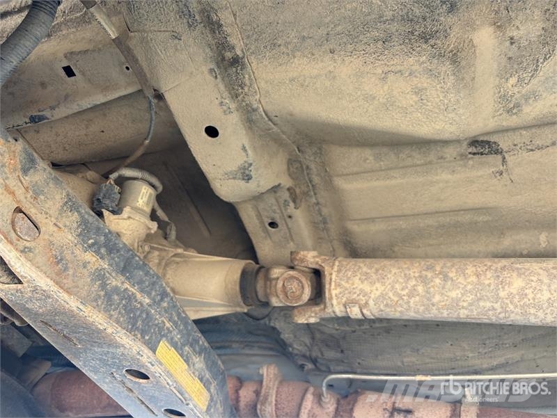Chevrolet 3500 HD 4x4 Crew Cab Pickup Autre fourgon / utilitaire