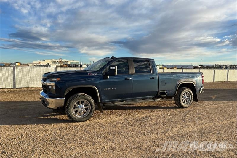 Chevrolet 3500 HD LT 4x4 Crew Cab Pickup Ostalo