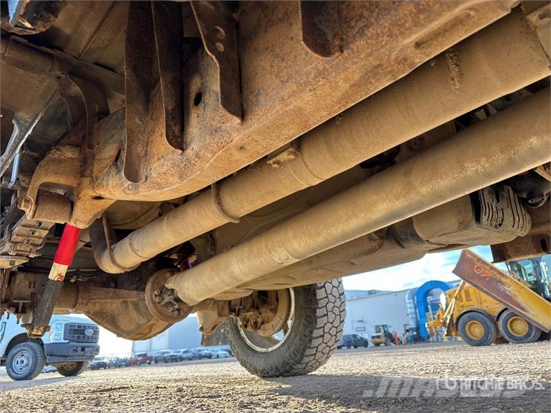 Chevrolet 3500 HD LT 4x4 Crew Cab Pickup Ostalo