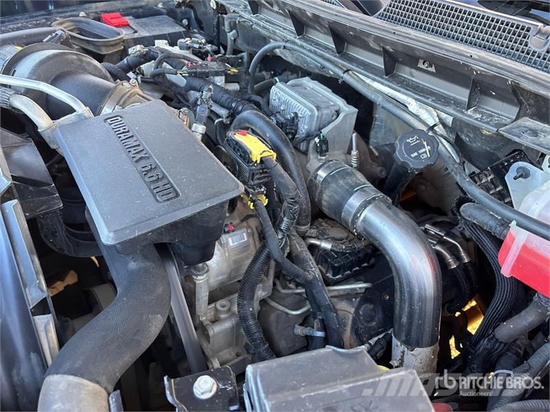 Chevrolet 3500 HD LT 4x4 Crew Cab Pickup Ostalo