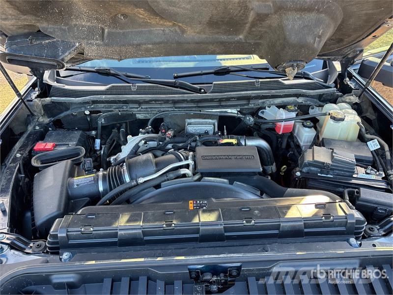 Chevrolet 3500 HD LT 4x4 Crew Cab Pickup Ostalo