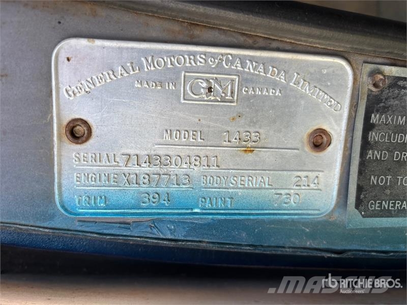 Chevrolet 4x2 Grain Truck (Inoperable) зерновозы