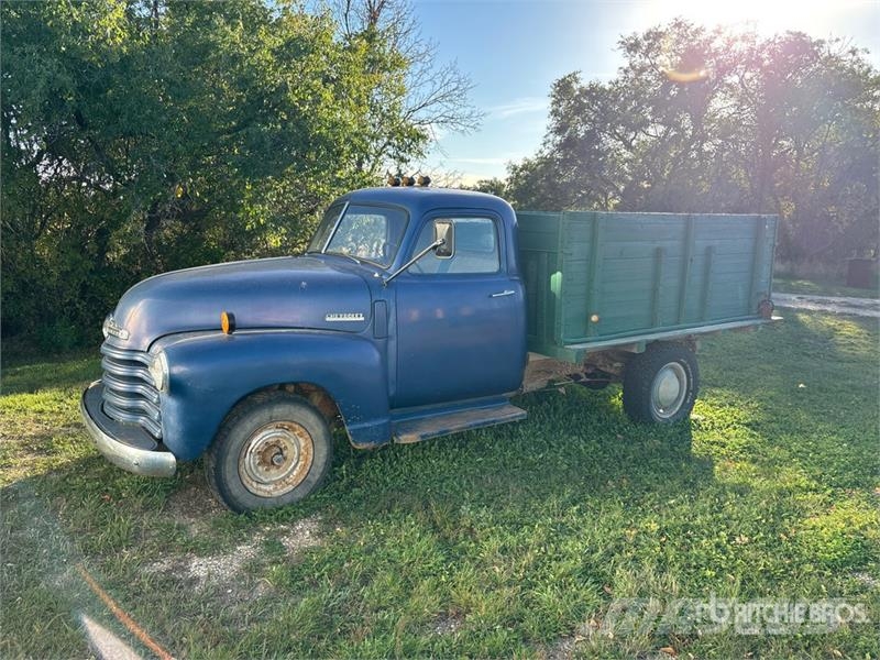 Chevrolet 4x2 Grain Truck (Inoperable) зерновозы