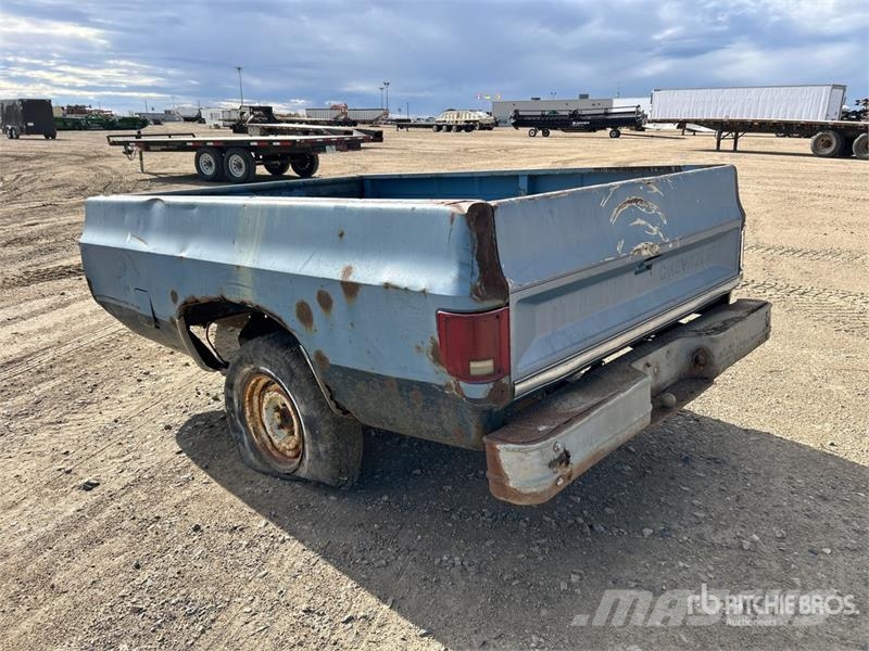Chevrolet 8 ft S/A Pickup Box Trailer (Inoperable) Egyéb pótkocsik
