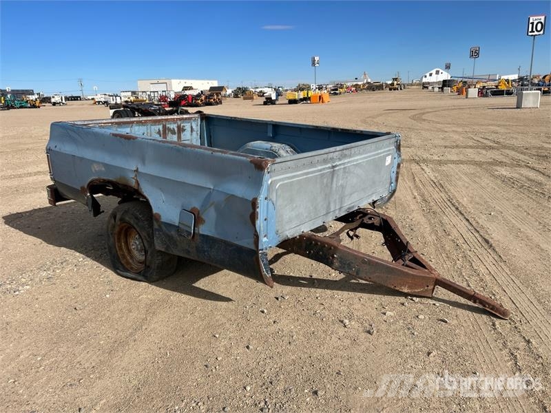 Chevrolet 8 ft S/A Pickup Box Trailer (Inoperable) Egyéb pótkocsik