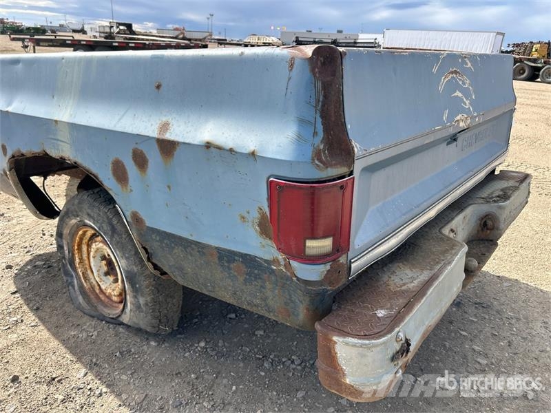 Chevrolet 8 ft S/A Pickup Box Trailer (Inoperable) Egyéb pótkocsik