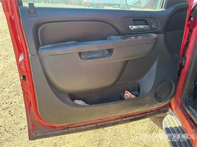 Chevrolet Avalanche 4x4 Crew Cab Pickup Furgoni altro