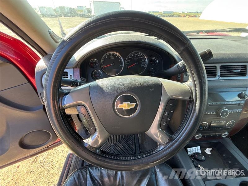 Chevrolet Avalanche 4x4 Crew Cab Pickup Furgoni altro
