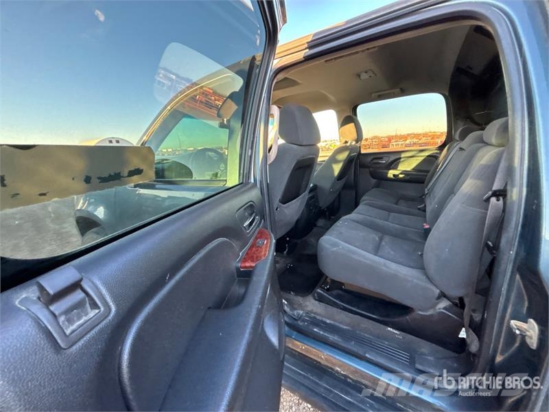 Chevrolet Avalanche 4x4 Crew Cab Pickup Autre fourgon / utilitaire