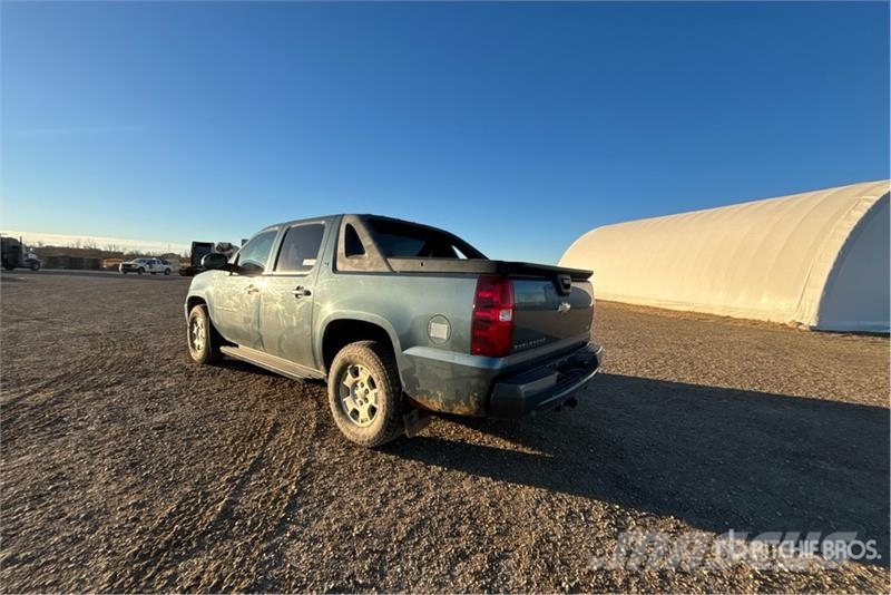 Chevrolet Avalanche 4x4 Crew Cab Pickup Autre fourgon / utilitaire