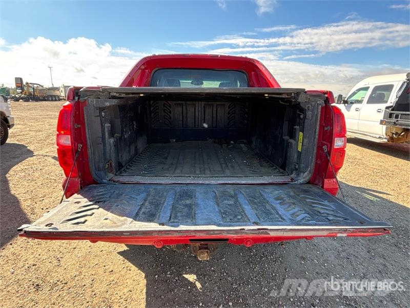 Chevrolet Avalanche 4x4 Crew Cab Pickup Furgoni altro