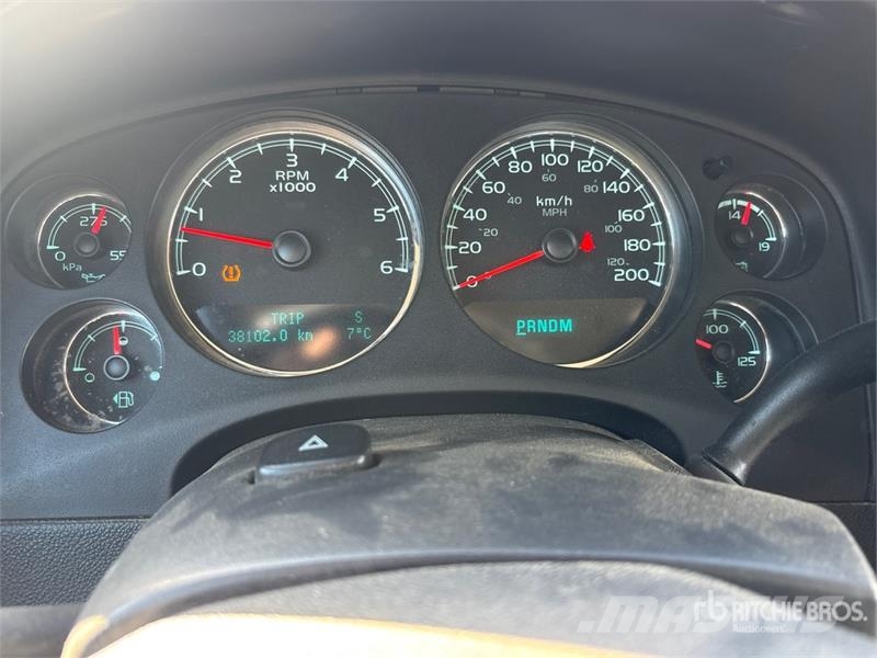 Chevrolet Avalanche 4x4 Crew Cab Pickup Furgoni altro
