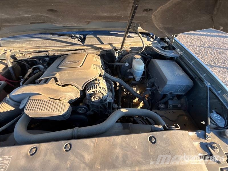 Chevrolet Avalanche 4x4 Crew Cab Pickup Autre fourgon / utilitaire