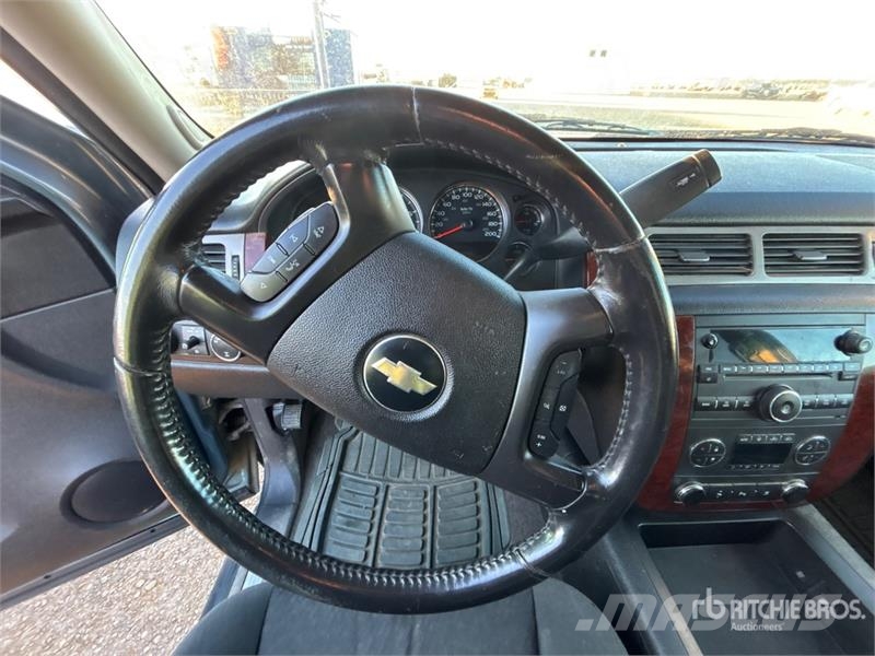 Chevrolet Avalanche 4x4 Crew Cab Pickup Autre fourgon / utilitaire