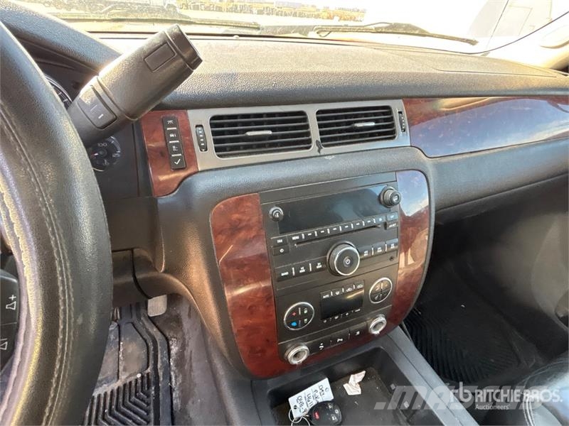 Chevrolet Avalanche 4x4 Crew Cab Pickup Furgoni altro