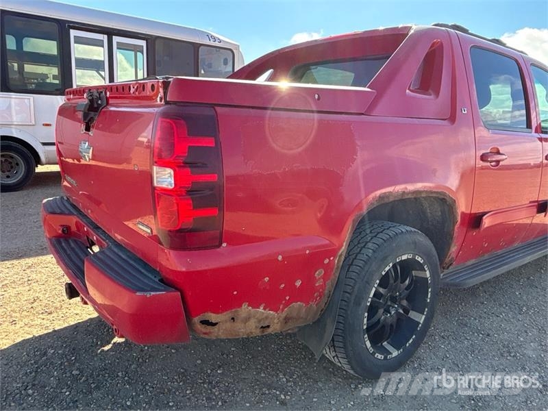 Chevrolet Avalanche 4x4 Crew Cab Pickup Furgoni altro