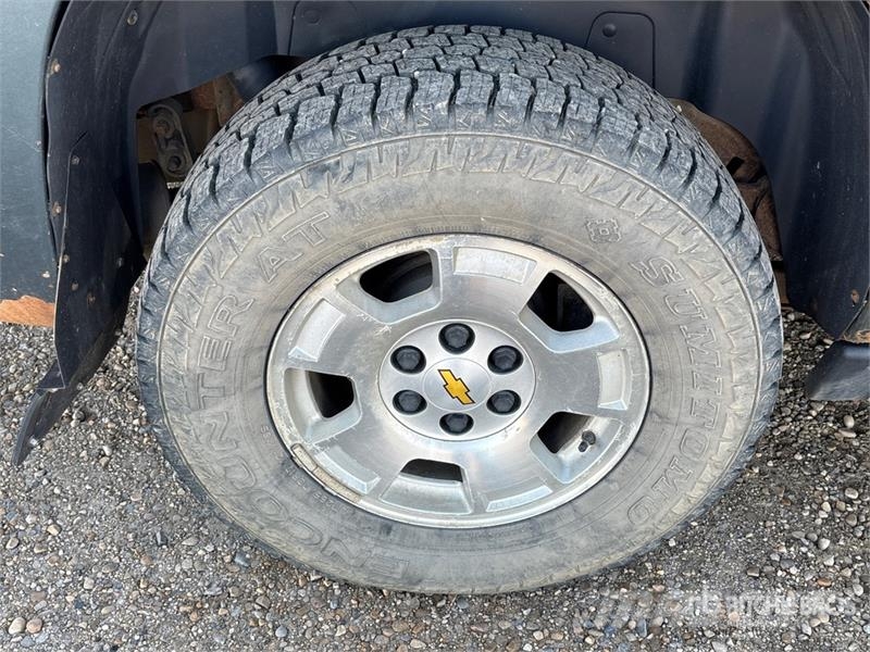 Chevrolet Avalanche 4x4 Crew Cab Pickup Autre fourgon / utilitaire