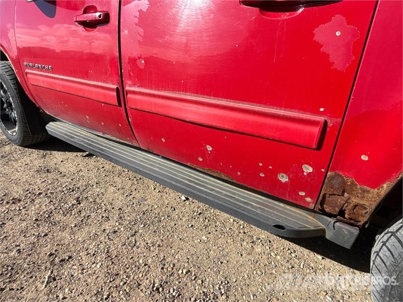 Chevrolet Avalanche 4x4 Crew Cab Pickup Furgoni altro
