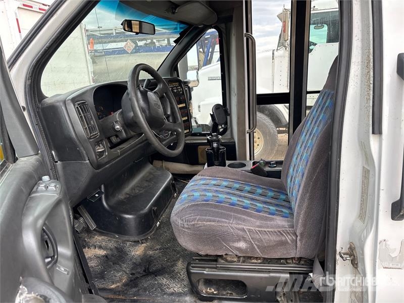 Chevrolet C5500 حافلة صغيرة