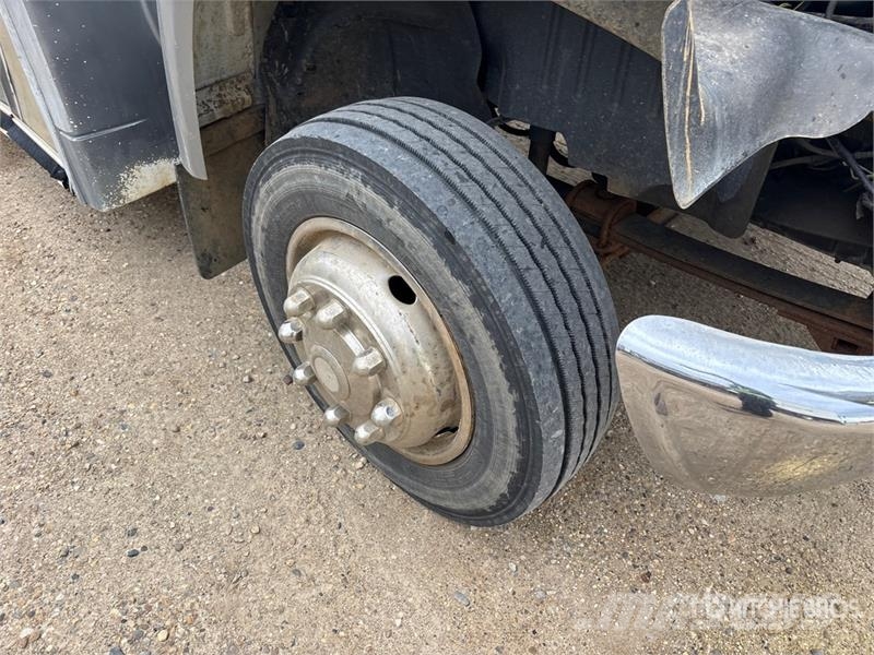 Chevrolet C5500 حافلة صغيرة