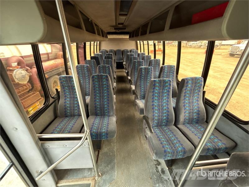 Chevrolet C5500 حافلة صغيرة