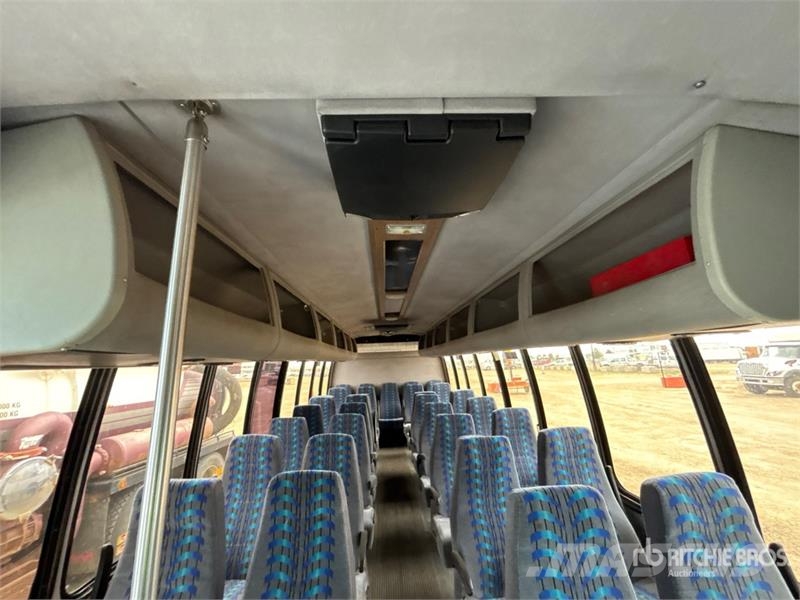 Chevrolet C5500 حافلة صغيرة