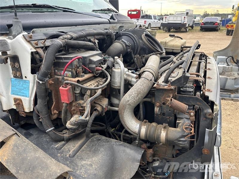 Chevrolet C5500 حافلة صغيرة